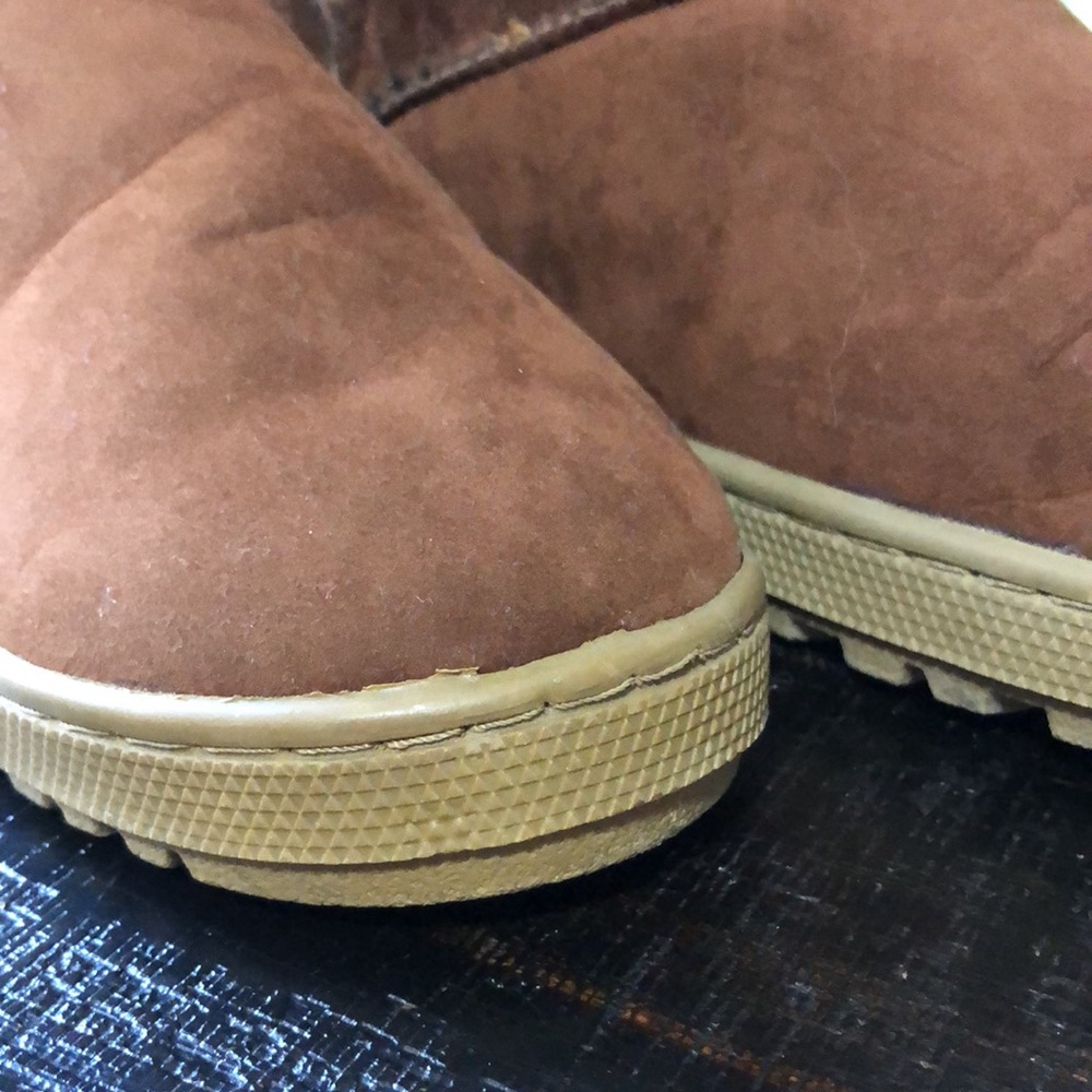 FINAL MARKDOWN!  3-7-25 HOST PICK!!  Preloved Rampage 9.5 Artik Brown Boots! - Picture 13 of 14